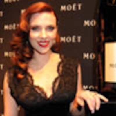 Scarlett Johansson, glamour y burbujas en Londres