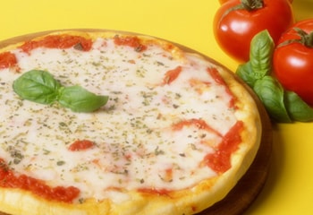 ¿Sabes como se prepara la auténtica 'pizza' napolitana?