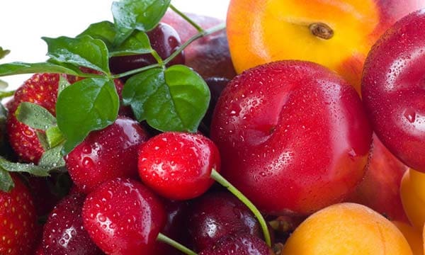 En el frigorífico, las frutas bien conservadas