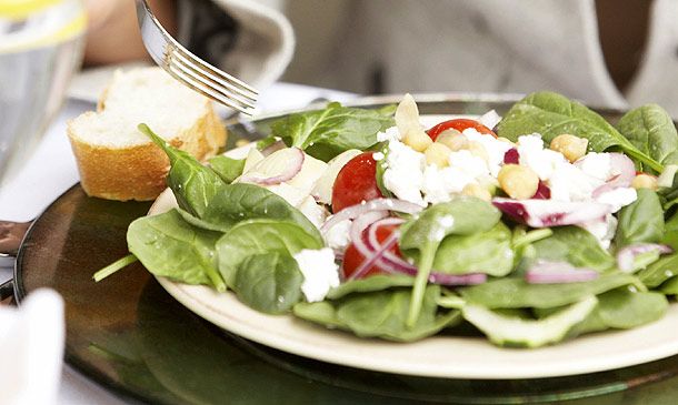Cocina 'emocional': ¿cuál es tu actitud a la hora de sentarte a la mesa? Cocina 'emocional': ¿cuál es tu actitud a la hora de sentarte a la mesa?