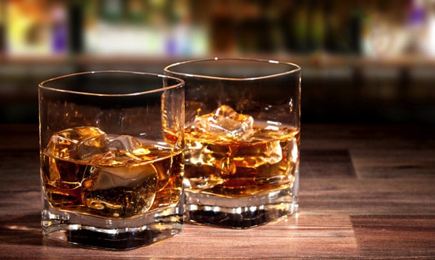 Tiembla 'gin tonic', ¡ha llegado la hora del whisky!