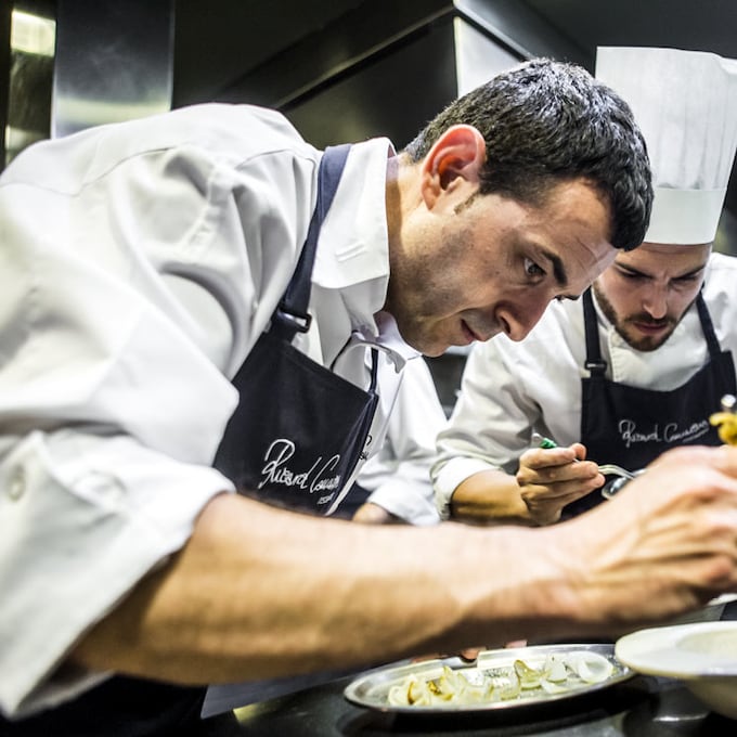 ¿El secreto para una paella 'diez'? El prestigioso chef valenciano Ricard Camarena nos cuenta el suyo