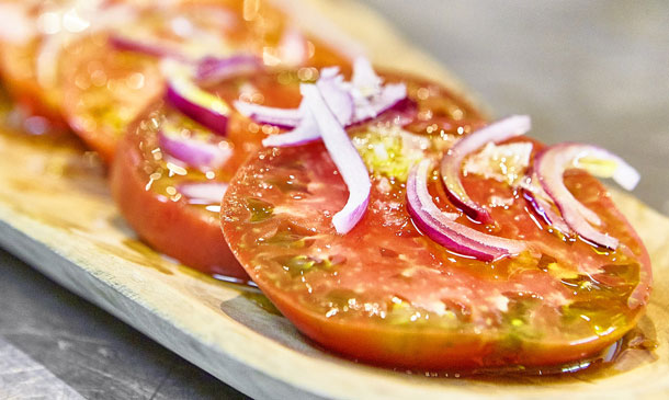 Ruta gastro: Tomates que (de verdad) saben a tomate... ¿a qué restaurantes 'peregrinar' para degustarlos?