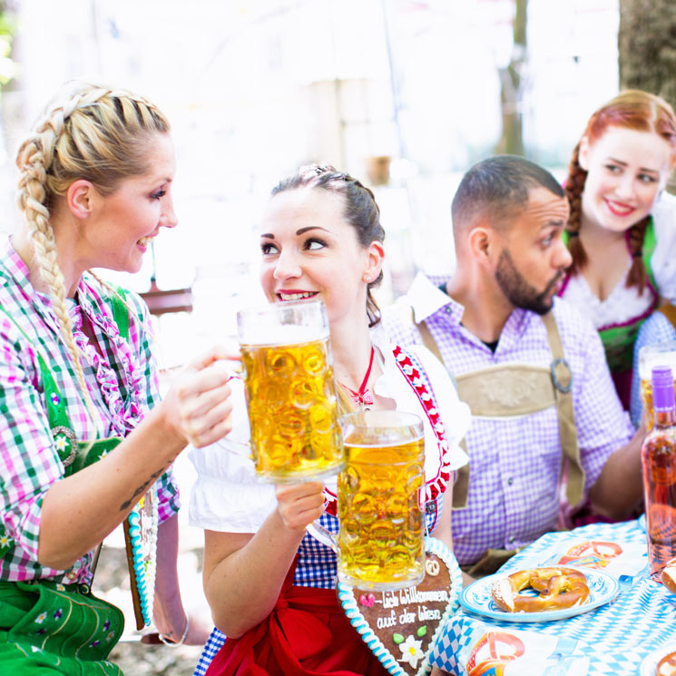 Salchichas, codillo, 'bretzels'... ¡y ríos de cerveza!: ¿Celebramos 'Oktoberfest'?