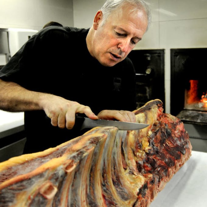 Y el premio al 'Mejor chef' de España es para... ¡Víctor Arguinzoniz, del restaurante Etxebarri!