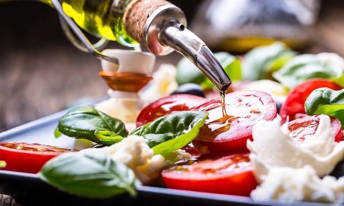 Cocina sana: platos fríos y calientes a base de tomate