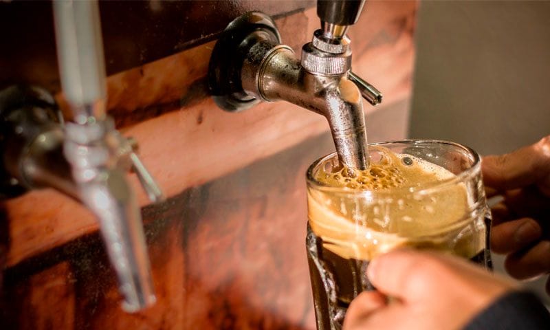 ¿Sabes diferenciar entre una cerveza artesanal y otra industrial? ¿Sabes diferenciar entre una cerveza artesanal y otra industrial?