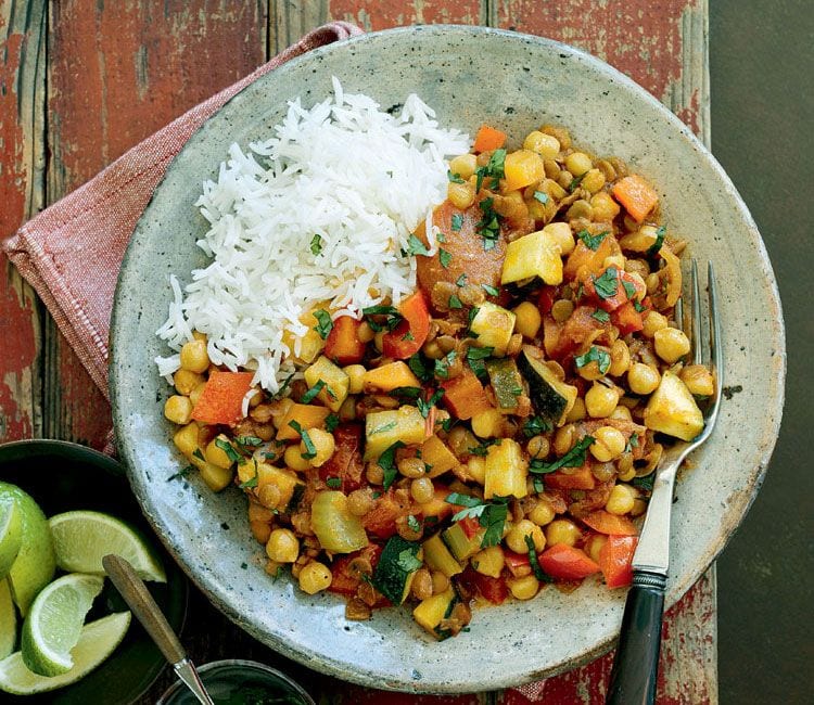 Ensalada de arroz, garbanzos y lentejas