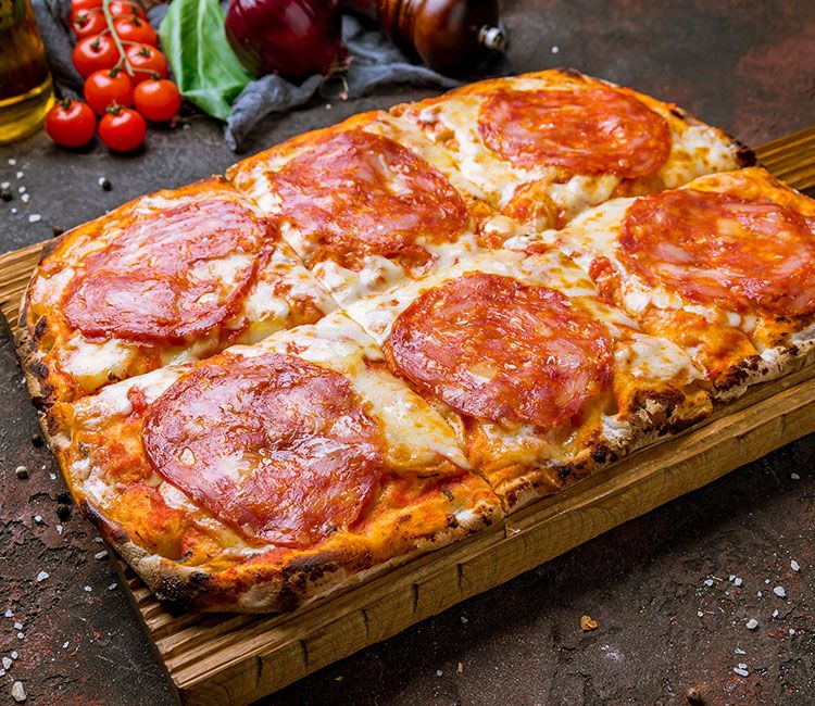 pizza-romana-con-pepperoni