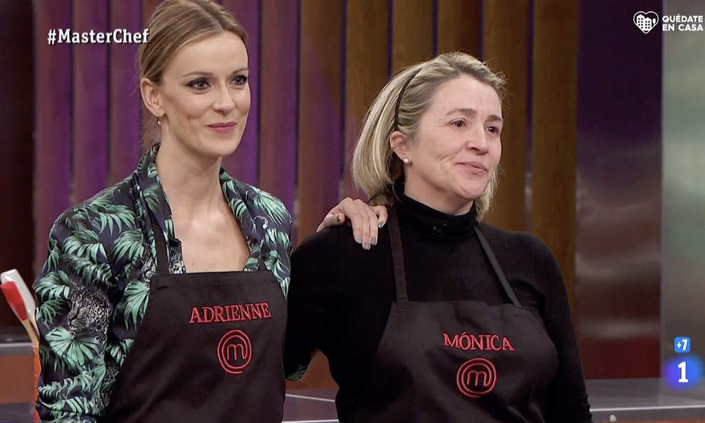 Doble expulsión en 'MasterChef': Adrienne se olvida del ingrediente y Mónica hace un plato incomible