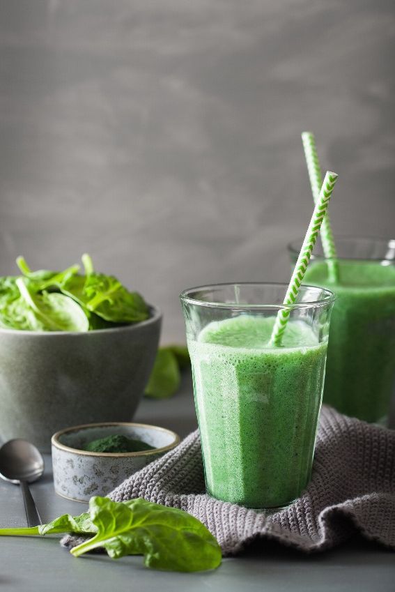 smoothie-espirulina-espinacas-platano