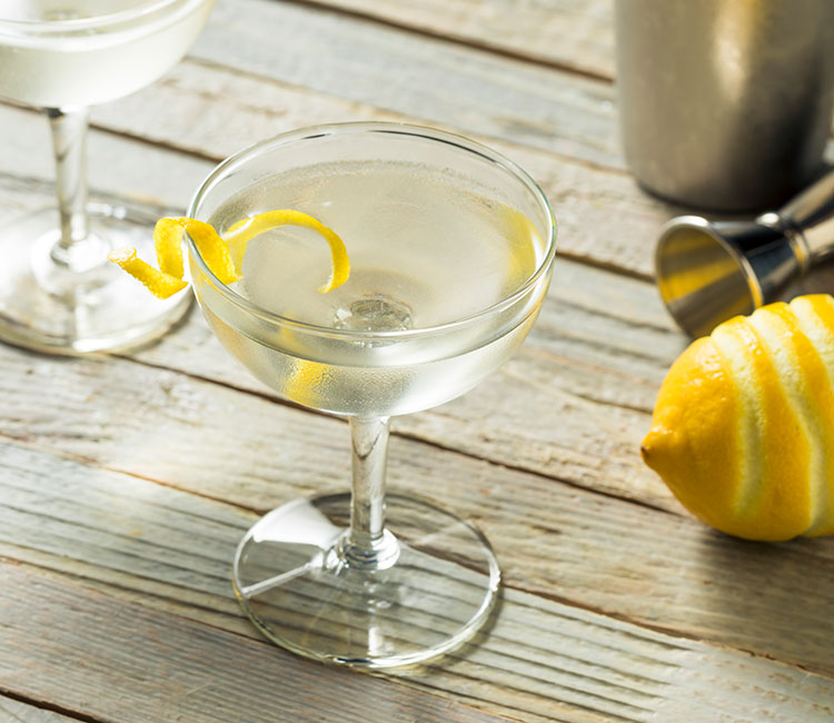 Paso a paso: Vesper Martini