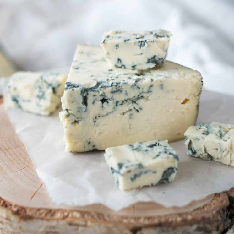 Platos con queso azul para amantes de los sabores fuertes