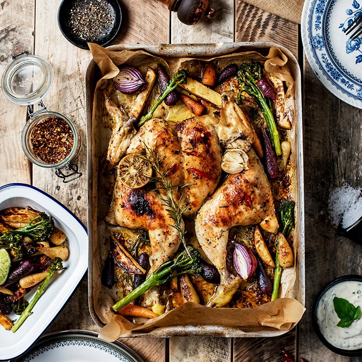 10 deliciosas recetas de pollo al horno y 5 guarniciones y postres