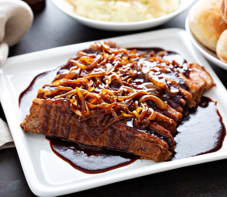 Brisket al horno con cebolla