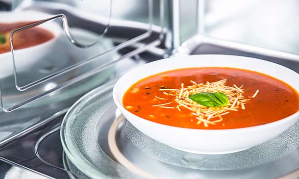 ¿Sopas fáciles y rápidas? ¡Usa el microondas! ¿Sopas fáciles y rápidas? ¡Usa el microondas!
