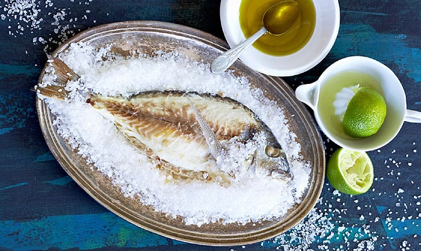 Cocina con dorada, un pescado delicioso y a buen precio perfecto para Navidad Cocina con dorada, un pescado delicioso y a buen precio perfecto para Navidad