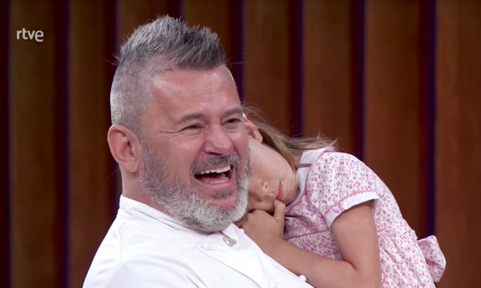 La hija de Miki Nadal, ¡su mayor fan! Carmen enamora a todos en 'MasterChef Celebrity'