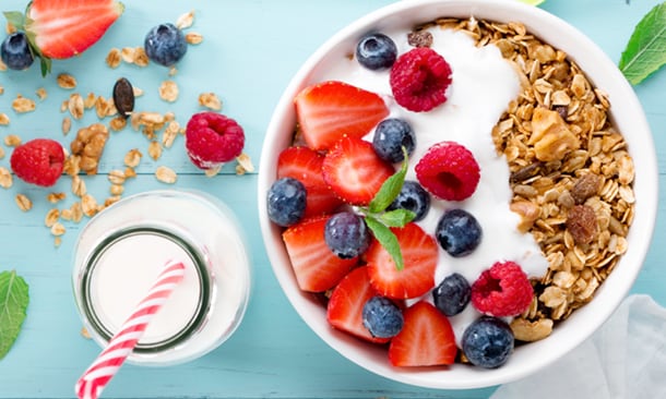 Sanos, fáciles y riquísimos: siete desayunos que alegrarán tus mañanas