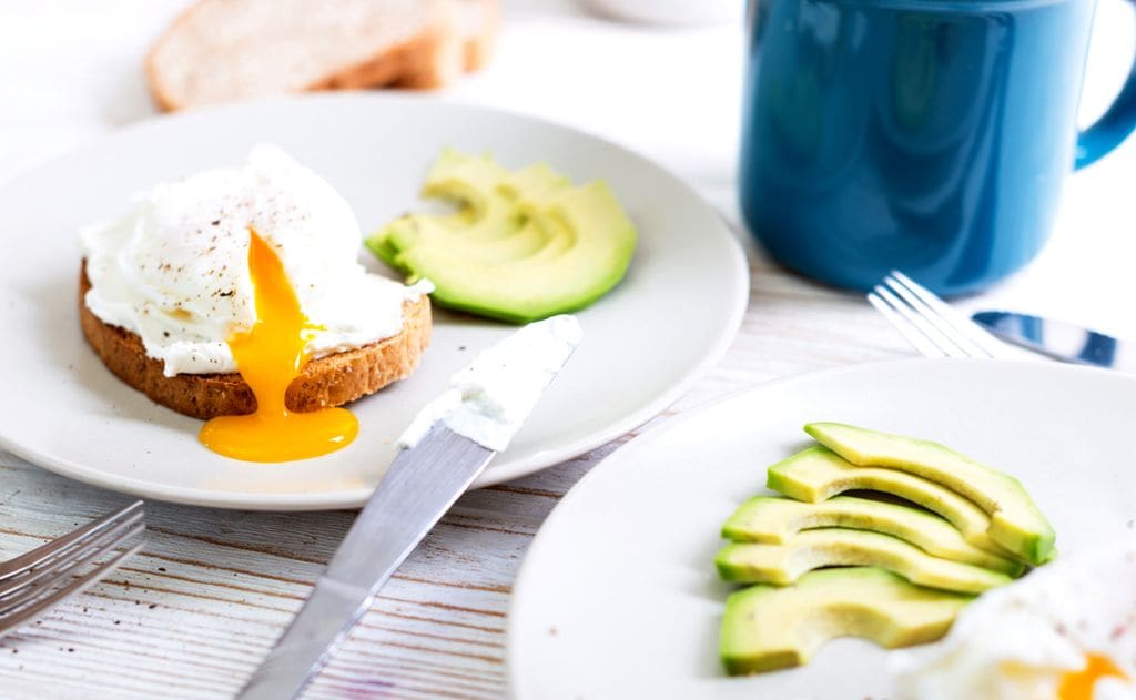 Ideas ‘healthy': 10 tostadas saladas para 10 desayunos sanos y riquísimos
