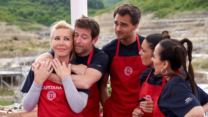 Norma Duval y sus compañeros de MasterChef Celebrity