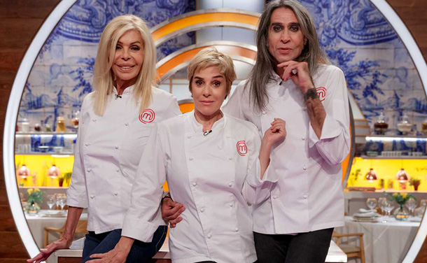 ¿Podrías cocinar con una sola mano? El divertido reto de ‘MasterChef Celebrity’