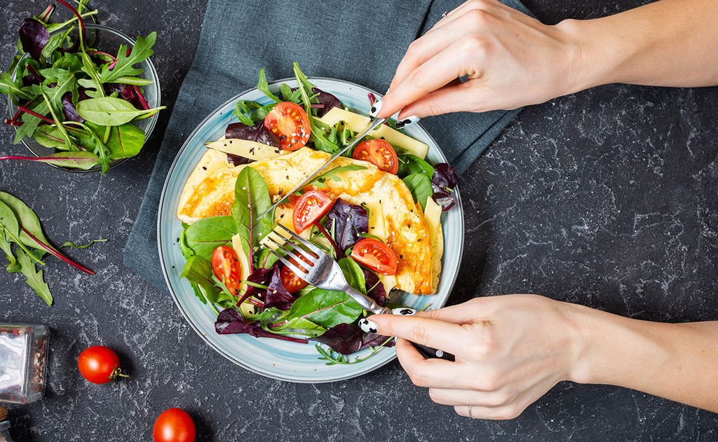 Ensaladas como plato único: Recetas deliciosas que te solucionan el día