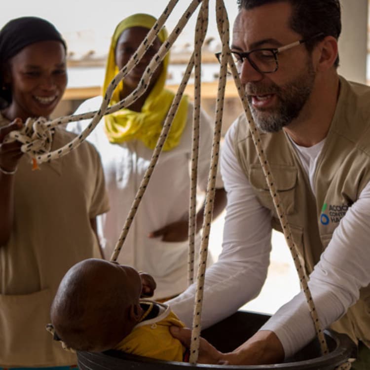 Quique Dacosta viajó a Senegal como Embajador de Acción Contra el Hambre