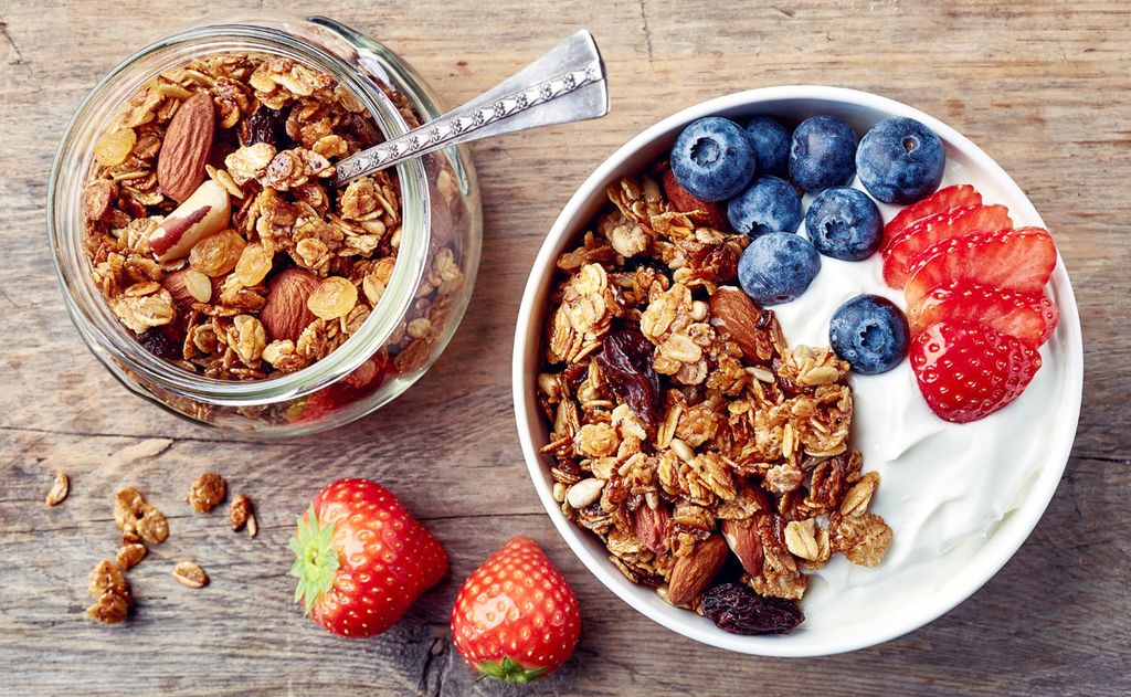 Muesli y granola: diferencias y sabrosas ideas para sumarlos a tus ‘bowls’ de desayuno