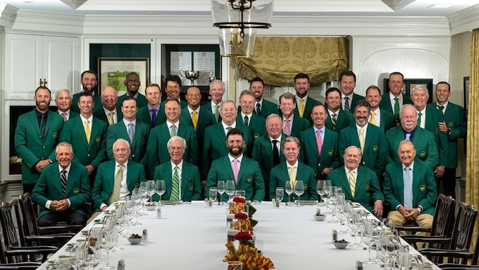 Foto de familia de los 32 golfistas