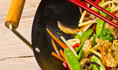 Cocina sana: Las claves para cocinar con 'wok'