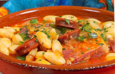 Judiones con lacón cocido y chorizo