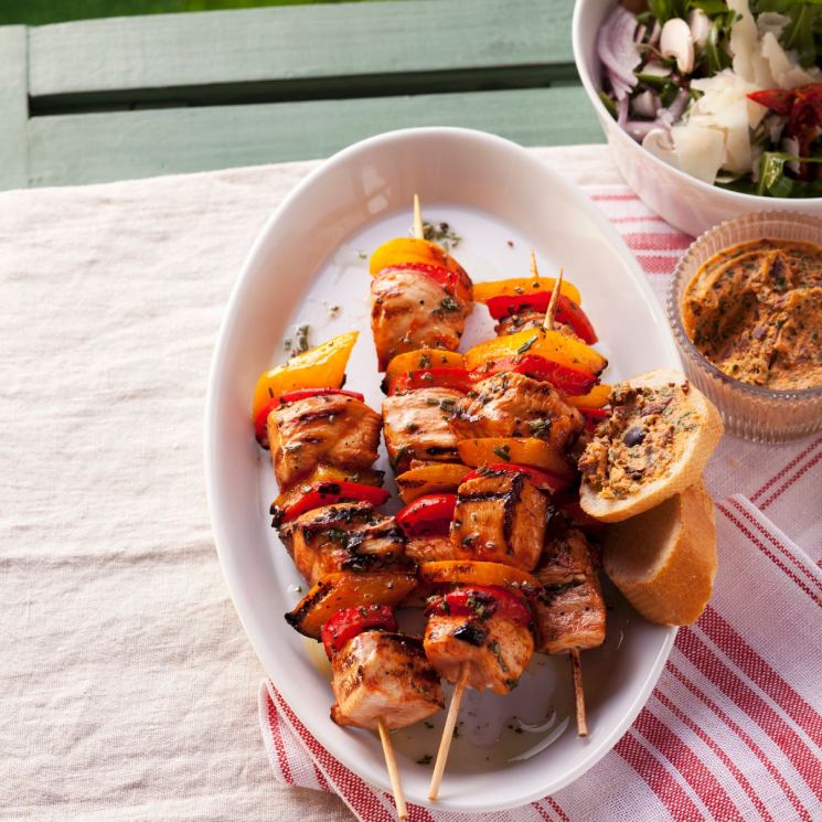 Brochetas de pollo y pimiento