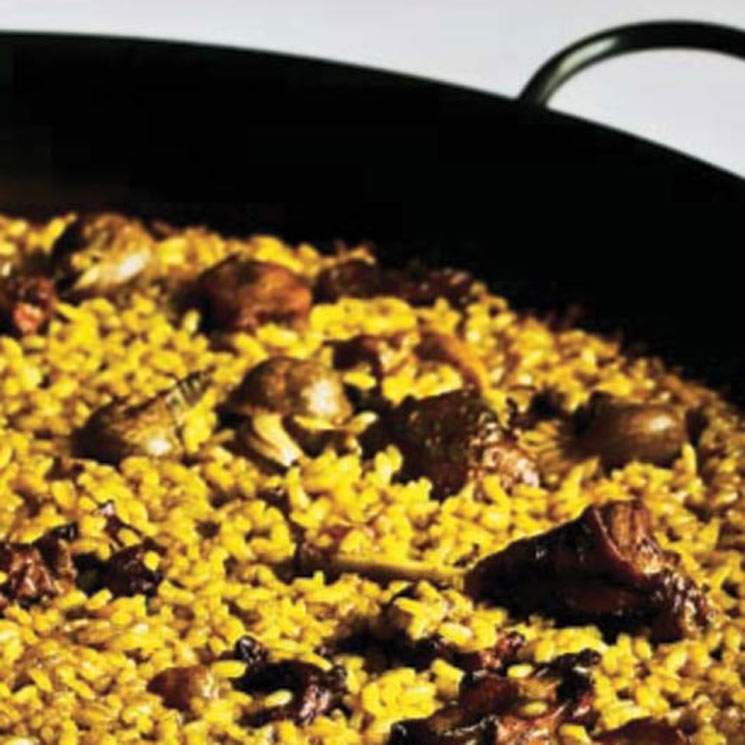 Arroz de conejo y caracoles