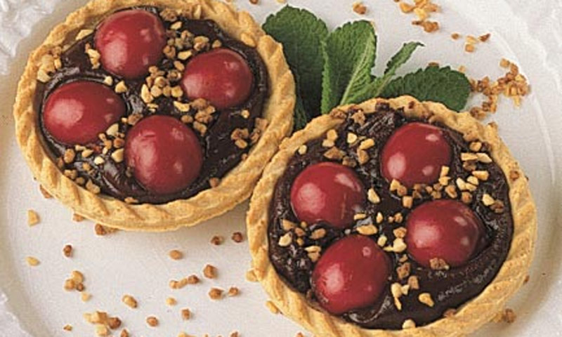 Tartaletas de cereza y chocolate