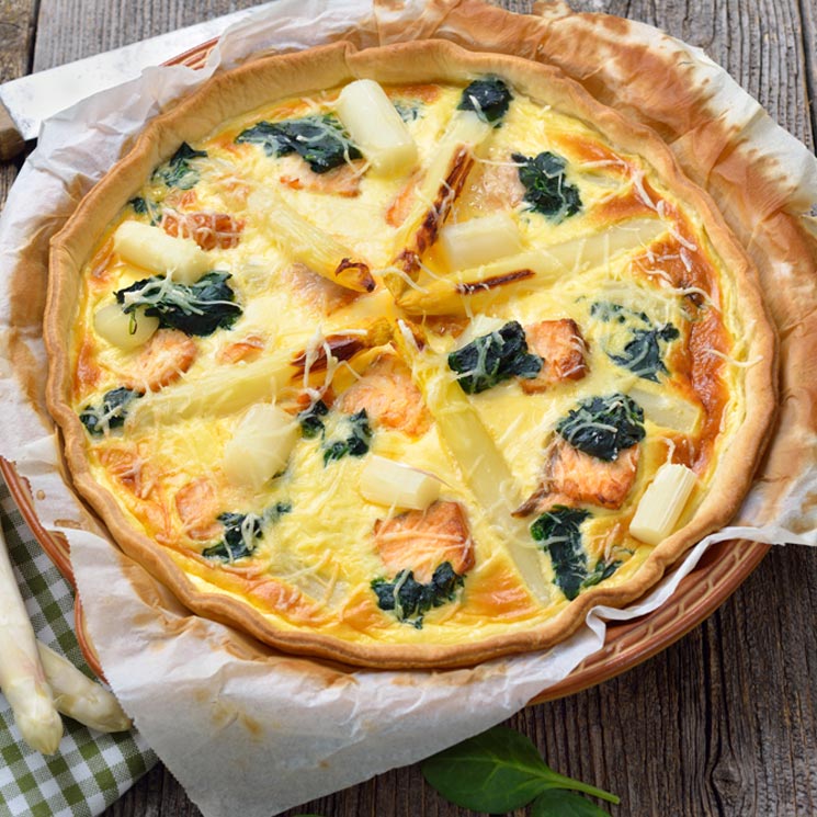 'Quiche' de espárragos y salmón