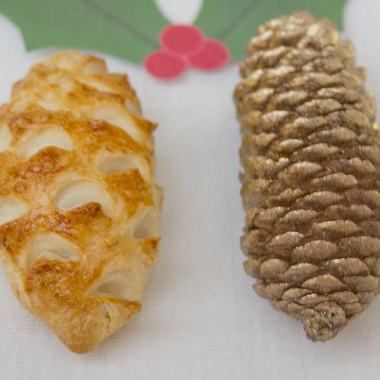 Pine cone pies (empanadillas con forma de piña)