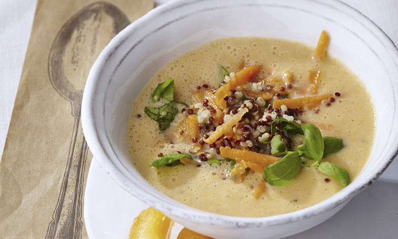 Gazpacho de albaricoque y zumo de uva