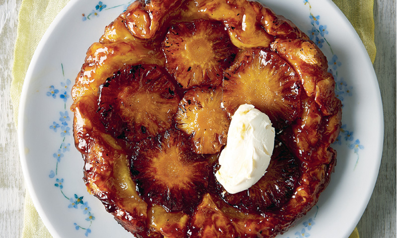 Tarta tatín de piña