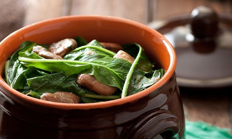 Potaje de alubias con achicoria