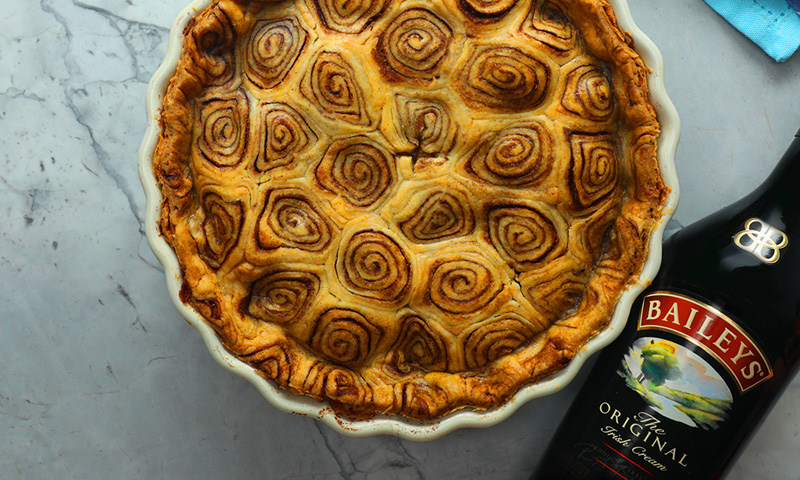 Receta: tarta de manzana y canela con Baileys 