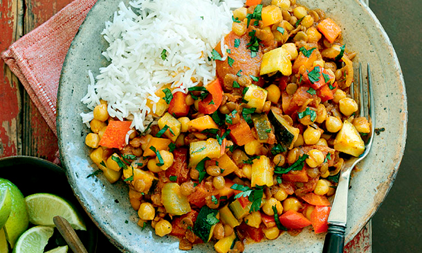 Ensalada de arroz, garbanzos y lentejas