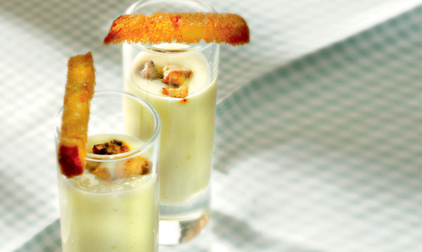 Chupitos de crema de puerro con setas de verano