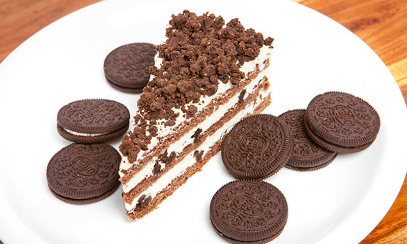 Bizcocho casero con galletas Oreo