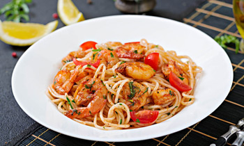 Pasta 'gourmet': espaguetis con gambas rojas