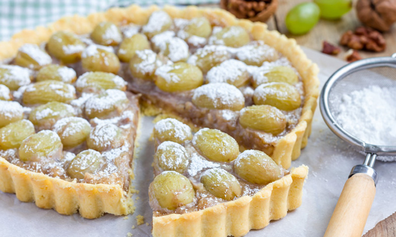 Tarta de uvas y praliné de nueces