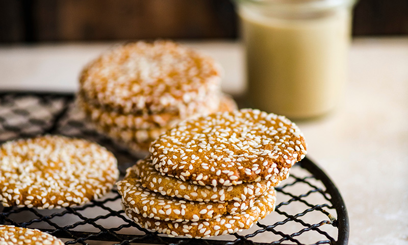 Galletas de 'tahini' y sésamo