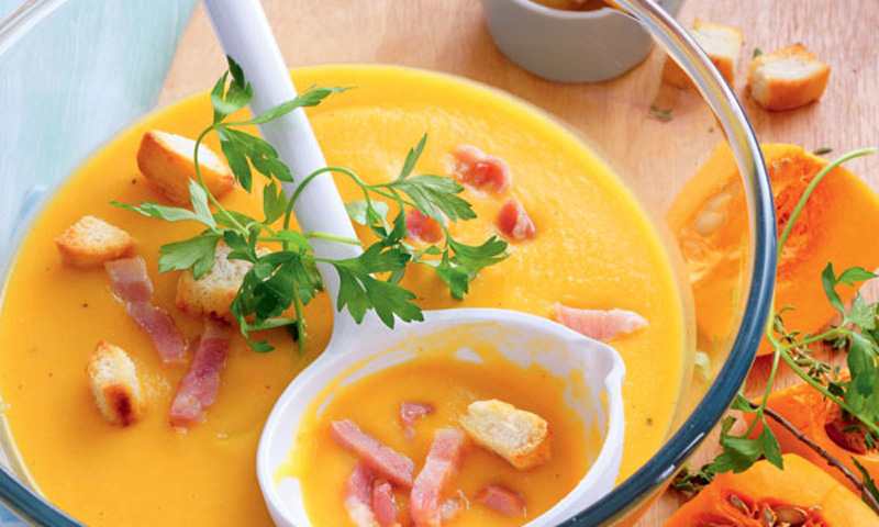 Crema de calabaza con bacon y 'croutons'