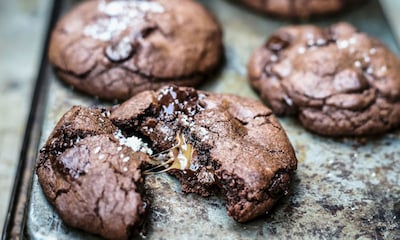 Cookies de chocolate rellenas de 'nougat'