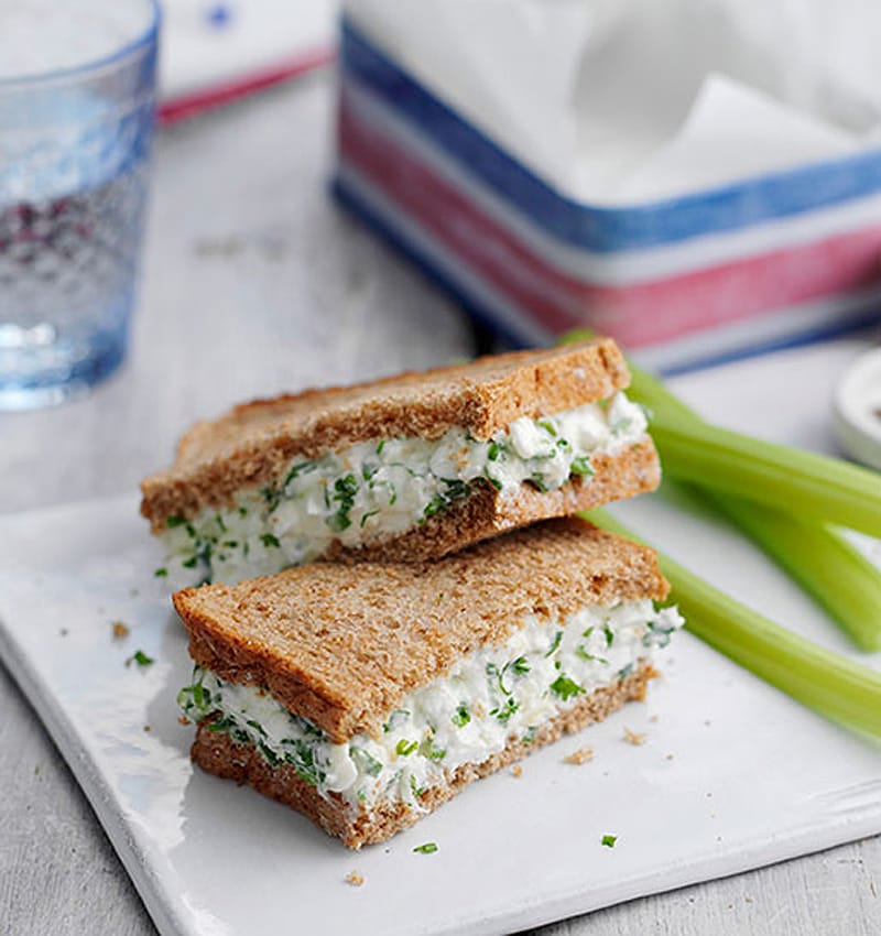 Sándwich de dos queso y apio - ¡Hola! cocina.